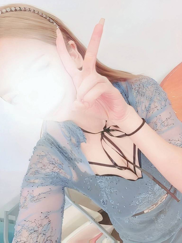 みこと 60分8300円